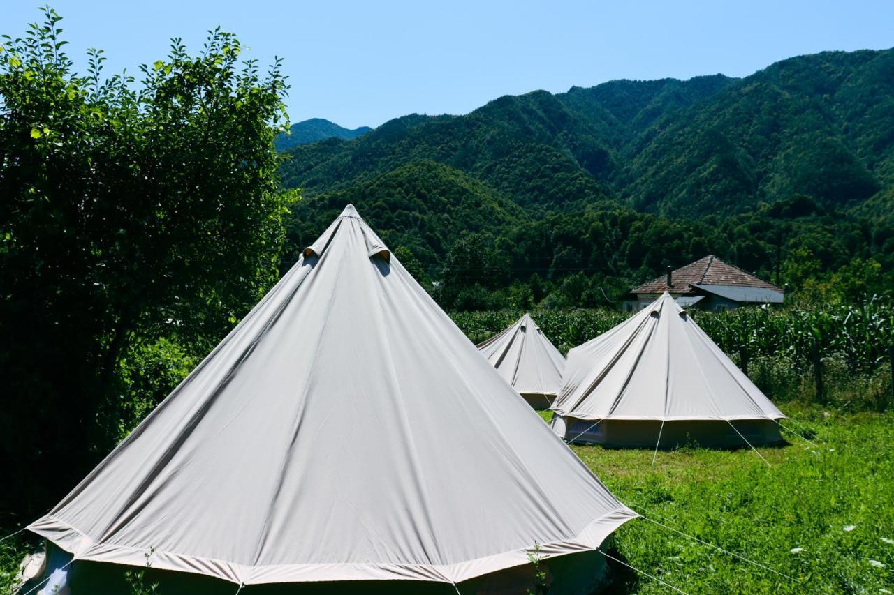 Luna Rock Glamping Brezoi - Blue Scai Hotel Exterior photo